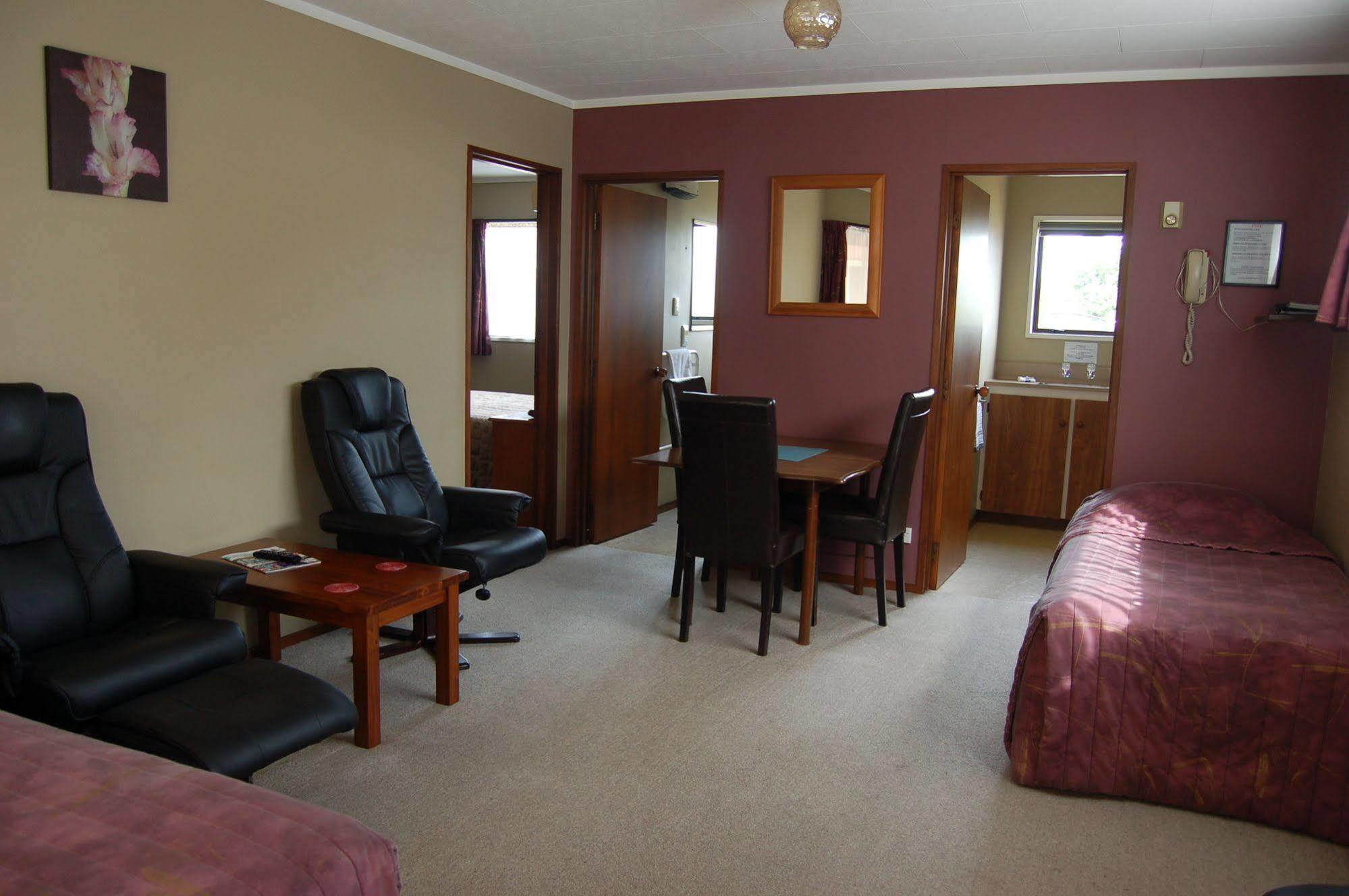 Carisbrook Motel Dunedin Ngoại thất bức ảnh
